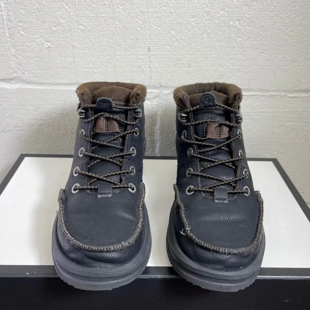 Hey Dude Bradley Boot Black Leather‎ Lace Up Kids Size 1 US/33 EU